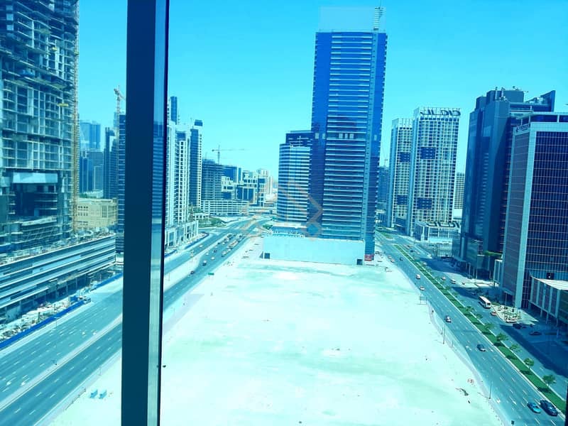 11 Specious office| with Burj  khalifa  view |Rent.