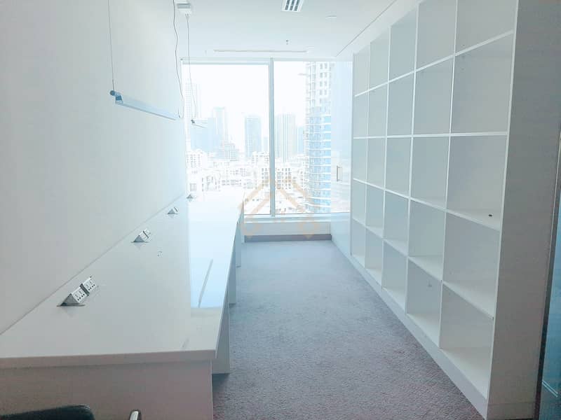 13 Specious office| with Burj  khalifa  view |Rent.