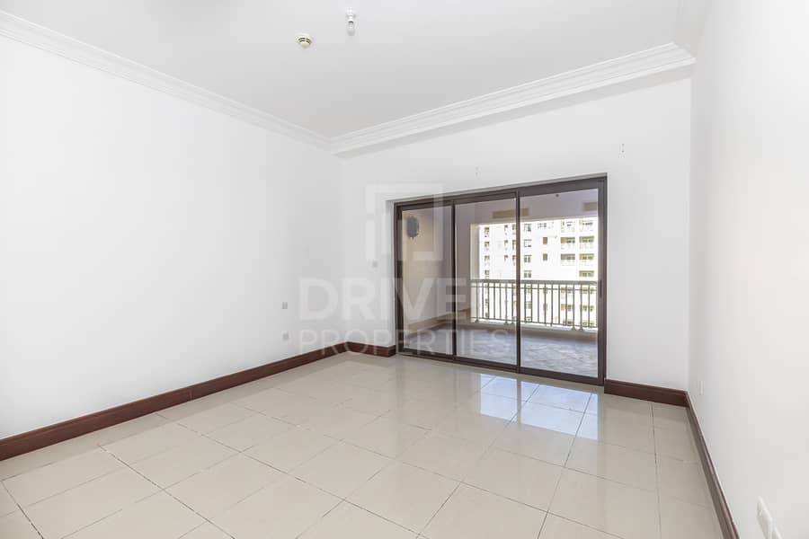 Large and High Floor Unit | Garden Views