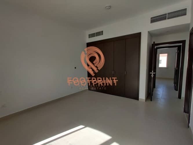 5 Prime Location |Close To Poo |  Brand New