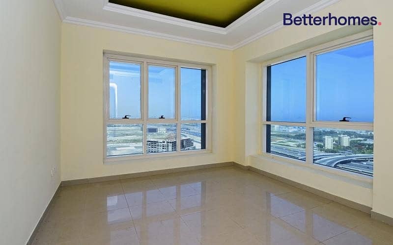 With Maid's & Laundry | High Floor | Rented