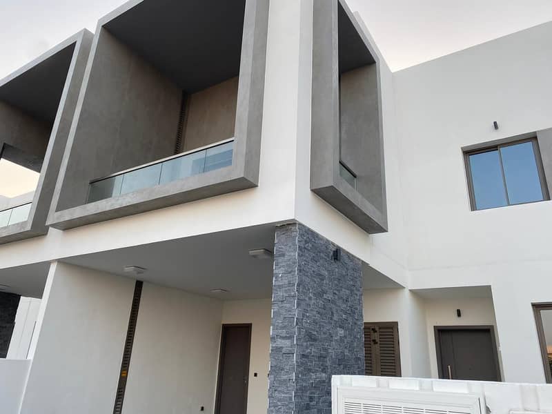 Spacious Brand New Townhouse ready to Move in