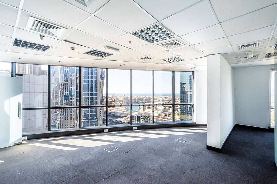 Fitted Unit | Glass Partitioned | High Floor