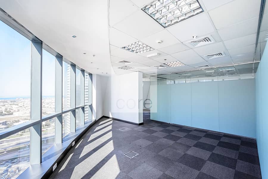 4 Fitted Unit | Glass Partitioned | High Floor