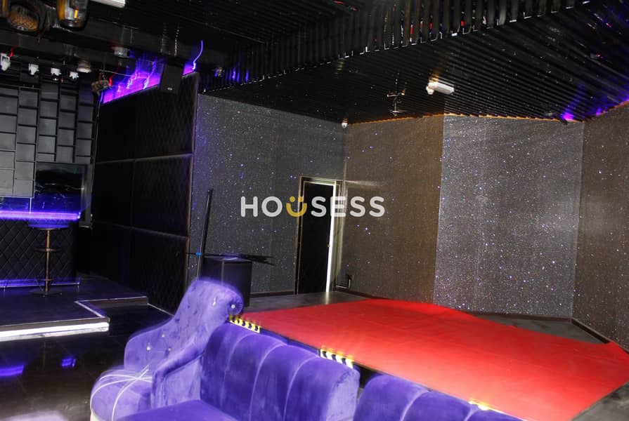 10 Night Club Lounge |  Prime Location | Fully furnished