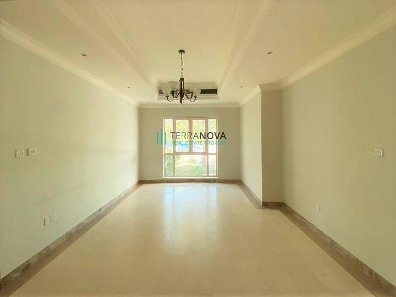 8 Entertainment Foyer | Lake View | 4 Bedroom+Maids