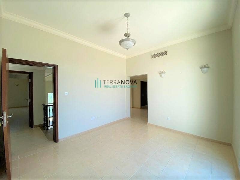 26 Entertainment Foyer | Lake View | 4 Bedroom+Maids