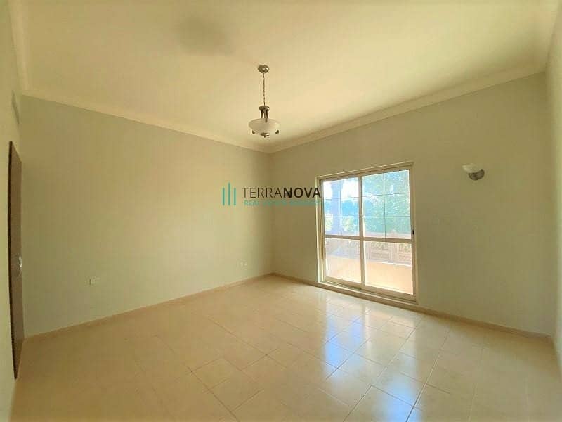 27 Entertainment Foyer | Lake View | 4 Bedroom+Maids