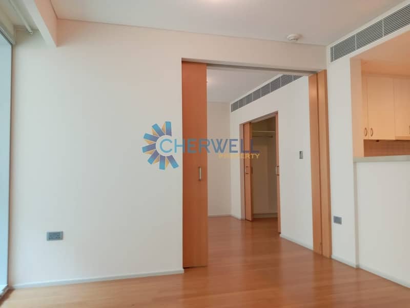 3 Hot Deal | Luxurious Apartment With Balcony | Vacant