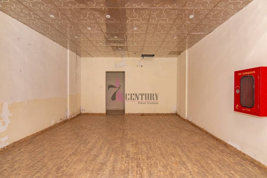 4 Fitted Retail Shop Space | With Attached Washroom