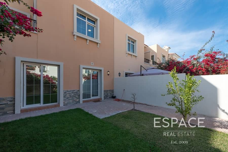 Immaculate Condition - Landscaped Garden