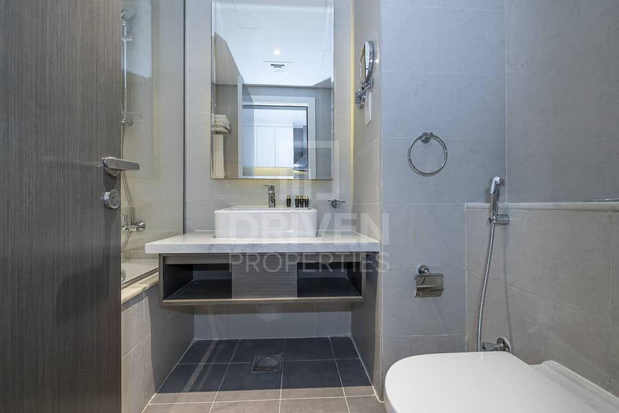 11 Full Canal View | Fully Furnished Studio