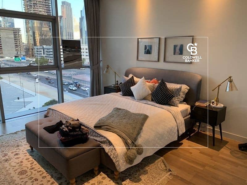 13 HUGE 2 Bedroom Unit with Arena View in City Walk. .