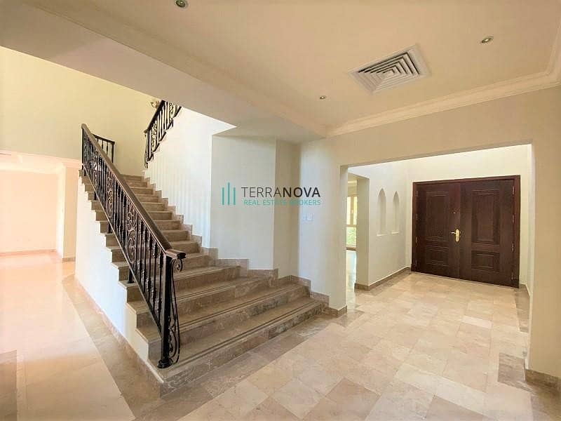 3 Entertainment Foyer | Lake View | 4 Bedroom+Maids