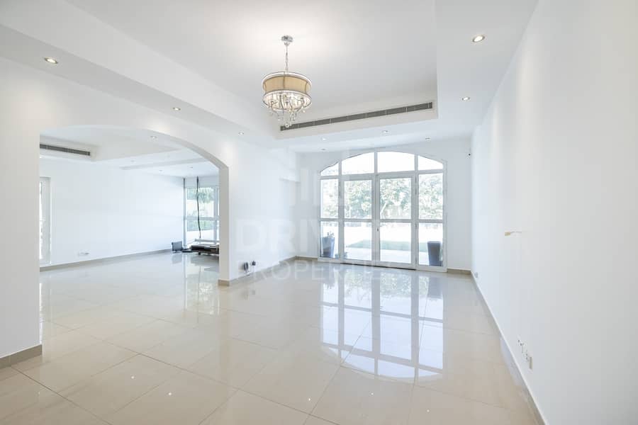 Well-maintained Villa | in Prime Location Well-maintained Villa | in Prime Location