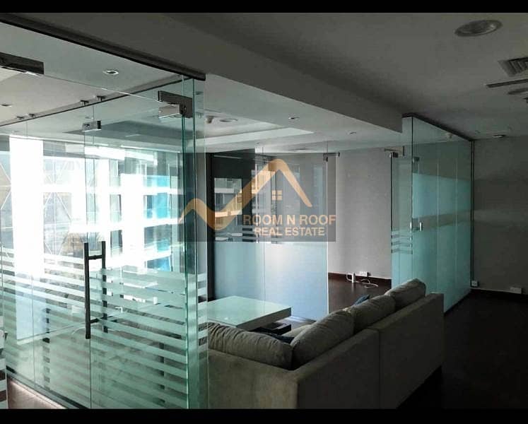 17 Fully Furnished Office| Lake View| Glass Partitions |The Metropolis Tower| Business Bay
