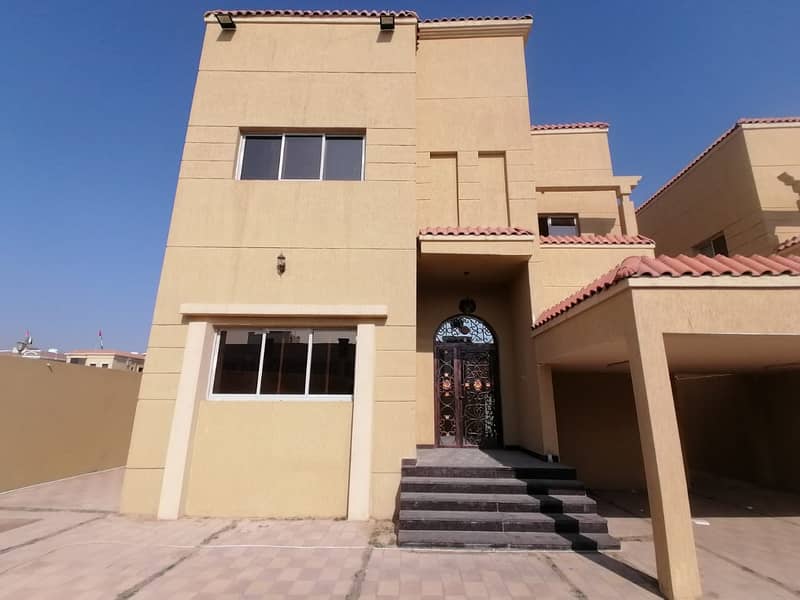 Villa for rent in Ajman, Al-Rawdah, residential and commercial, excellent location, only 75thousand