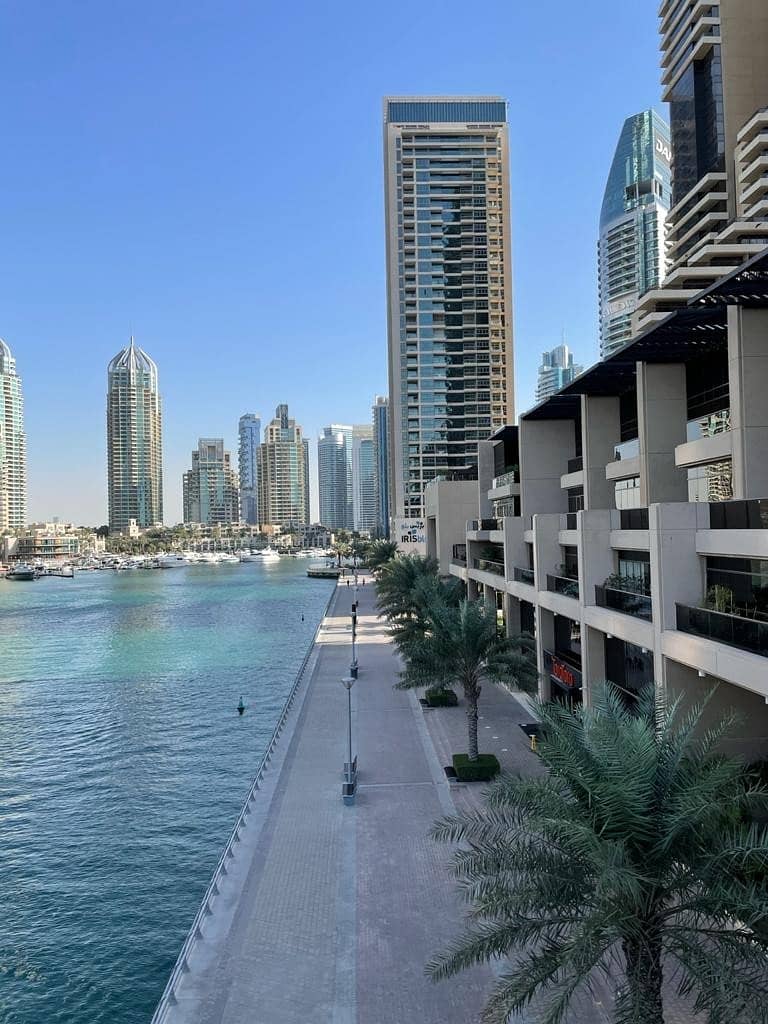 2 luxury Fully furnished ! 2 bed in IRIS BLU dubai marina with sea and marina view. AC is included