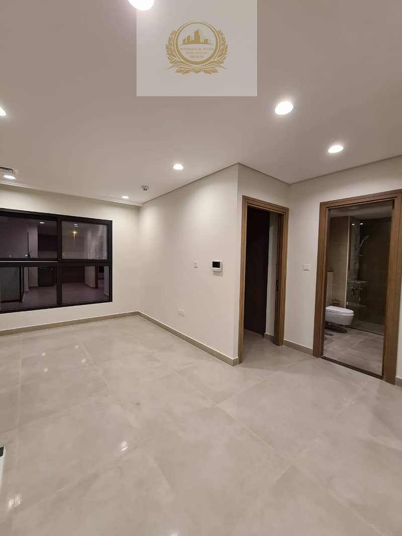 5 Villa for sale in Dubai