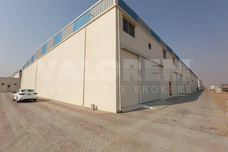 18 Brand New 240Kw Electric Power Warehouse for rent in UAQ