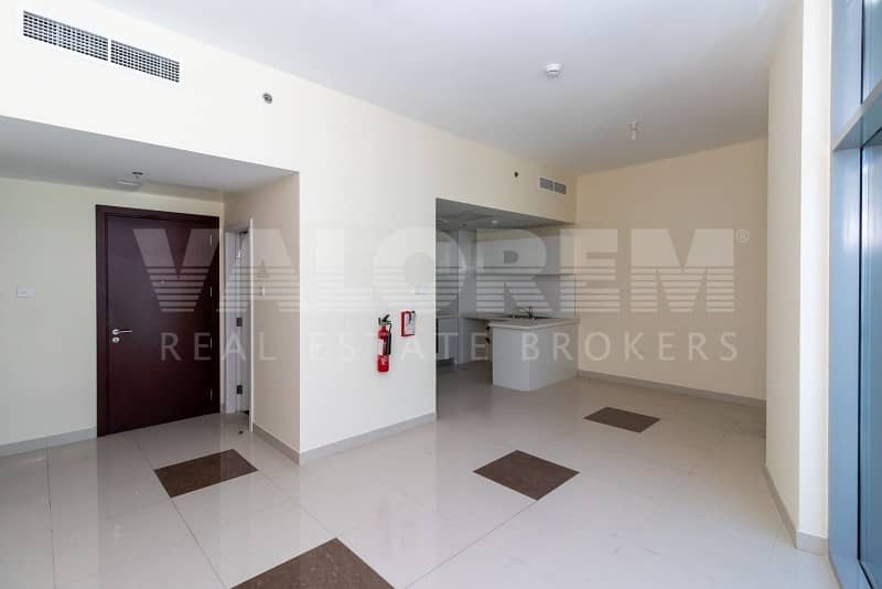 11 High floor | Well Maintained | Marina View | Bright
