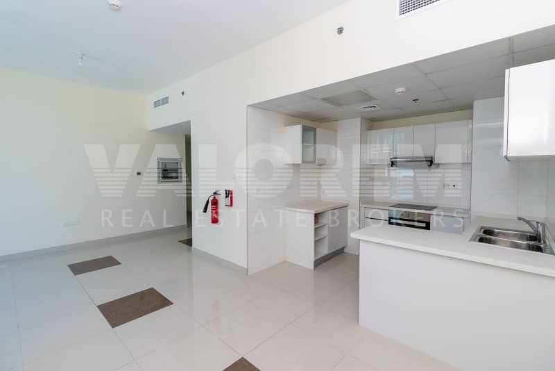 12 High floor | Well Maintained | Marina View | Bright