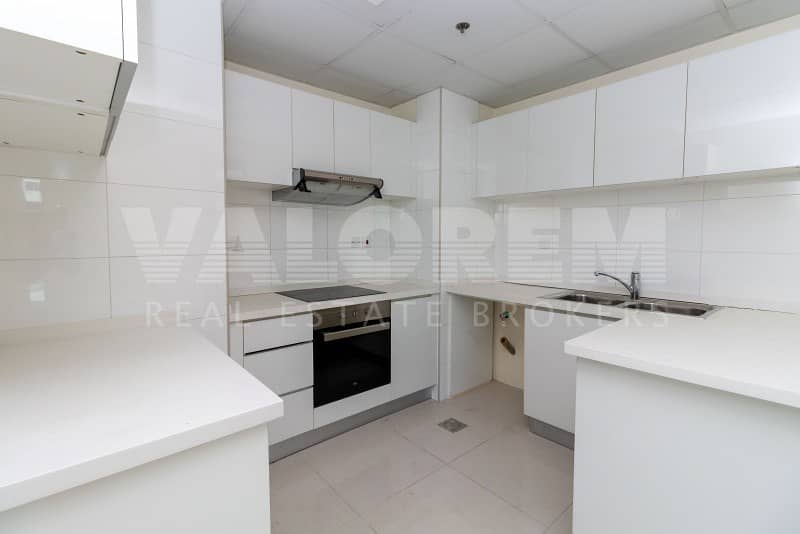 13 High floor | Well Maintained | Marina View | Bright