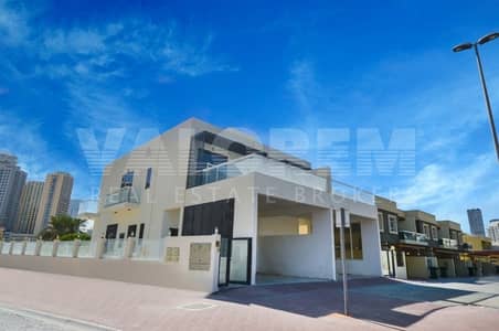 CORNER VILLA|PRIVATE SWIMMING POOL|ADJACENT TO PARK| CORNER VILLA|PRIVATE SWIMMING POOL|ADJACENT TO PARK|