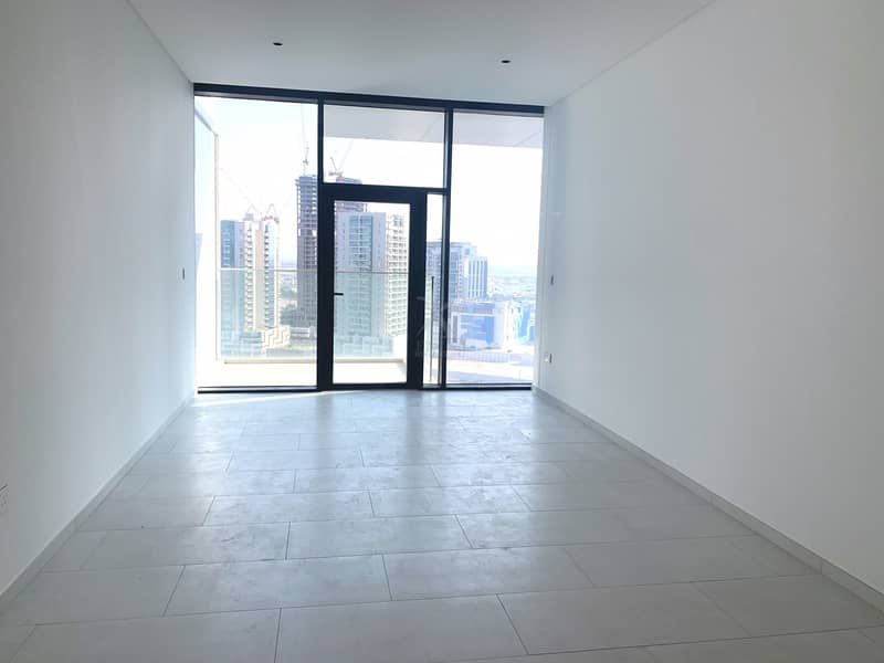 One Month Free Rent | High End Finishes | Canal View One Month Free Rent | High End Finishes | Canal View