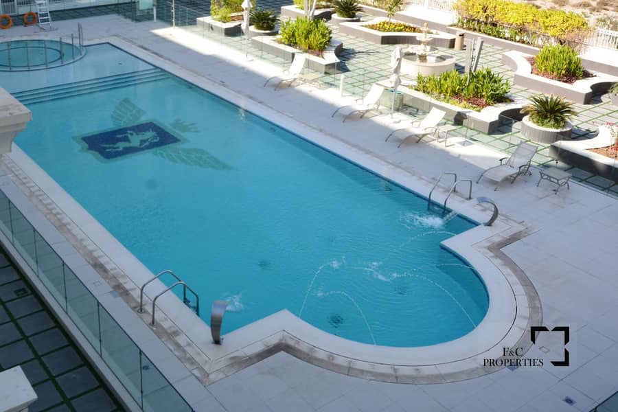 9 Pool View | Fully Furnished & Upgraded | Chiller Free
