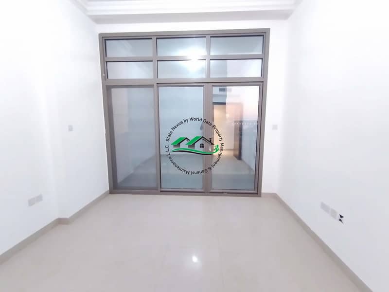 Best Deal!! Spacious 2 BR W/ Gym+Pool|Parking| City View