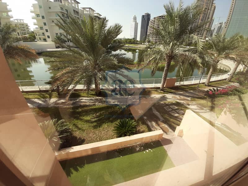 15 Full Lake View | 4BR Townhouse in Jumeirah Islands
