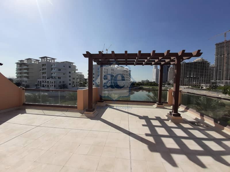 16 Full Lake View | 4BR Townhouse in Jumeirah Islands