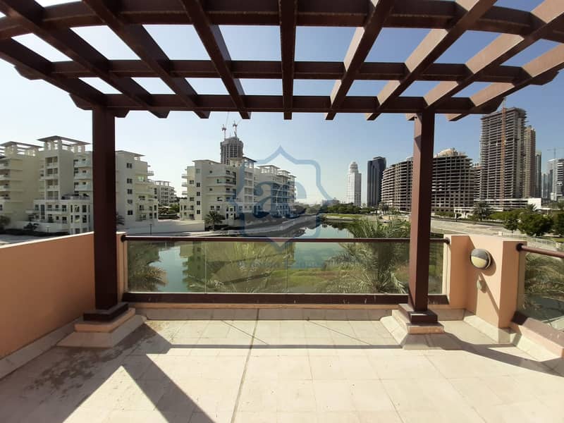 17 Full Lake View | 4BR Townhouse in Jumeirah Islands