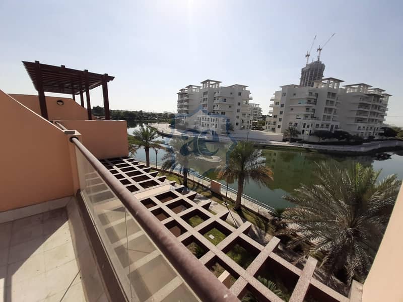 18 Full Lake View | 4BR Townhouse in Jumeirah Islands