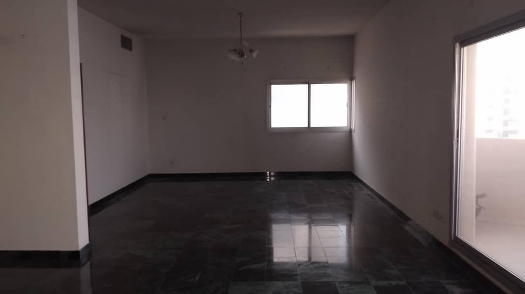 2 SPACIOUS 3BHK HUGE HALL MAID'S ROOM JUST 70K