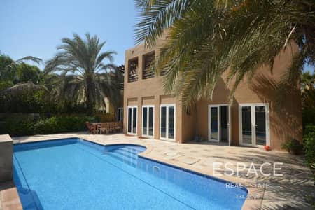 فیلا 5 غرف نوم للايجار في البحيرات، دبي - Private Pool | Park View | Upgraded فیلا 5 غرف نوم للايجار في البحيرات، دبي - Private Pool | Park View | Upgraded