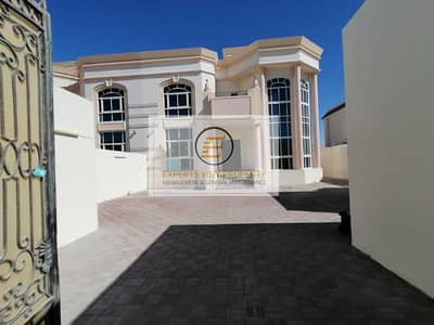 فیلا 5 غرف نوم للايجار في مدينة خليفة أ، أبوظبي - PRIVET ENTRANCE 5 BEDROOMS VILLA IN KHALIFA CITY A فیلا 5 غرف نوم للايجار في مدينة خليفة أ، أبوظبي - PRIVET ENTRANCE 5 BEDROOMS VILLA IN KHALIFA CITY A