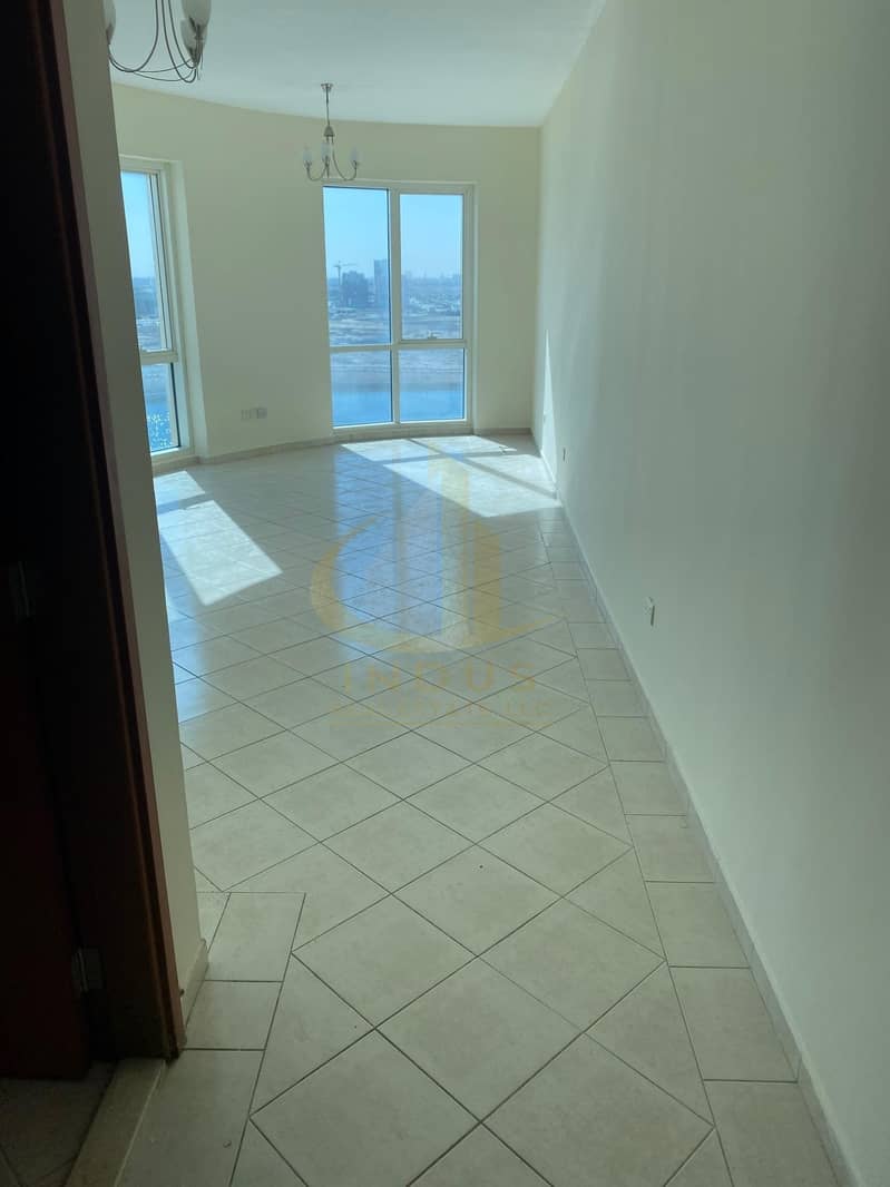 Full Lake View 2BD Apartment For Rent