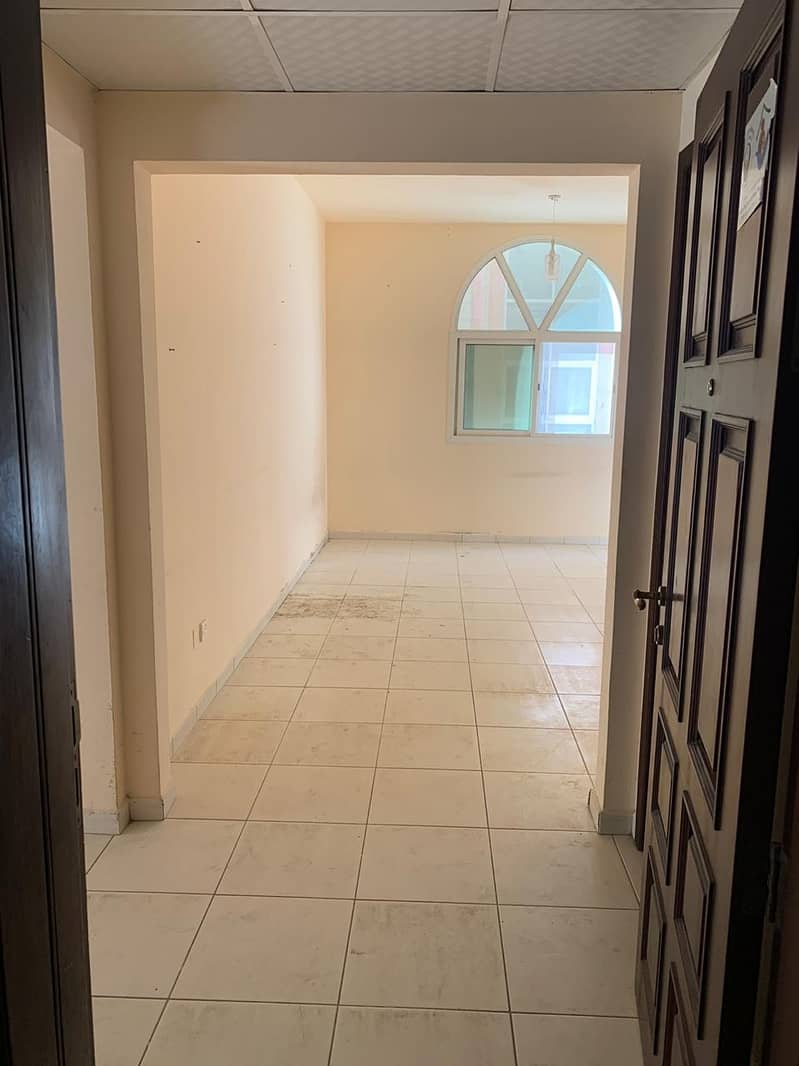 Apartment for rent in Ajman, very large area, excellent location on the main street, and the special offer is two months free