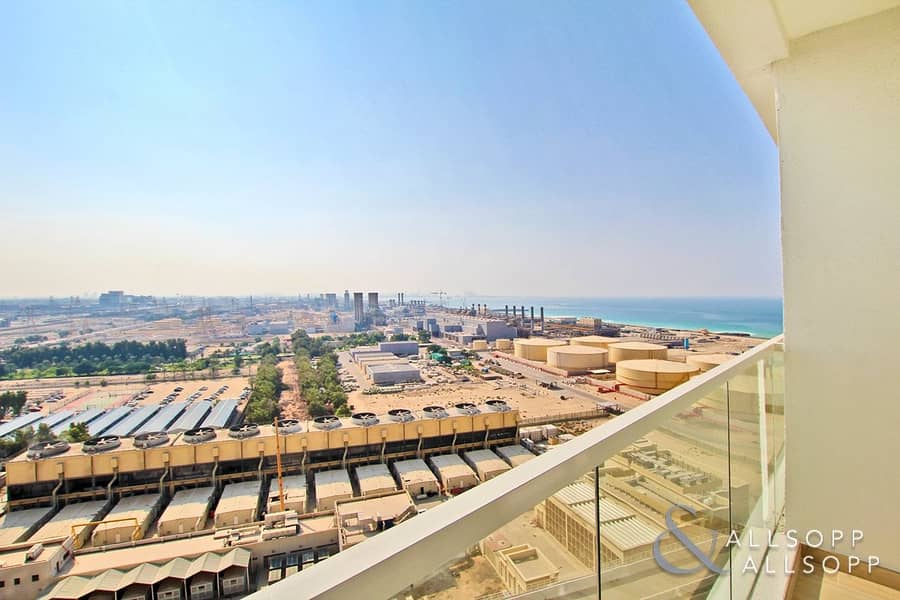 3 Modern Studio | Large Balcony | Sea View