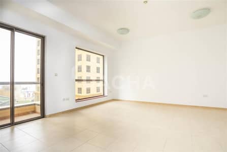 VACANT / Big Layout / Partial Sea View VACANT / Big Layout / Partial Sea View