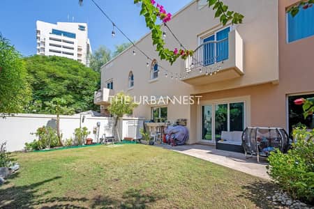 EXCLUSIVE | 4 Bedroom Townhouse in Great Location EXCLUSIVE | 4 Bedroom Townhouse in Great Location