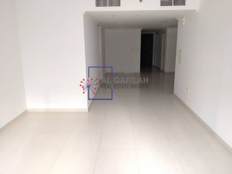 3 HUGE LIVING ROOM WITH CLASSICAL FINISHING | VERY TO DIB METRO