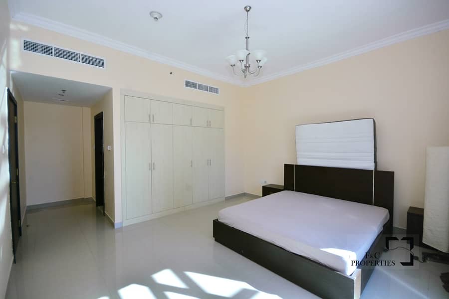 16 Furnish |1Bed Penthouse | Chiller Free| 12 Cheques