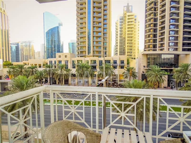 12 3 Balconies and AC Free // Multiple 2 Beds Available