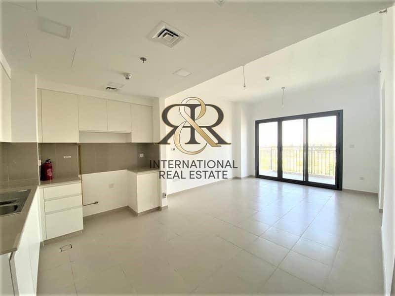 Well Maintained 2 Bedrooms with Balcony | Best Location