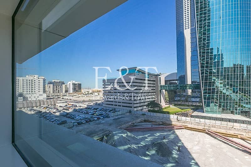18 Fully Fitted Office in Nassima Tower | SZR