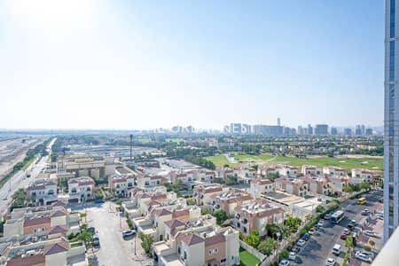 Exclusive | with Stunning Golf Course Views Exclusive | with Stunning Golf Course Views