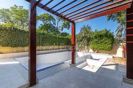 5BR+M Upgraded Villa with Pool | Meadows 3 5BR+M Upgraded Villa with Pool | Meadows 3